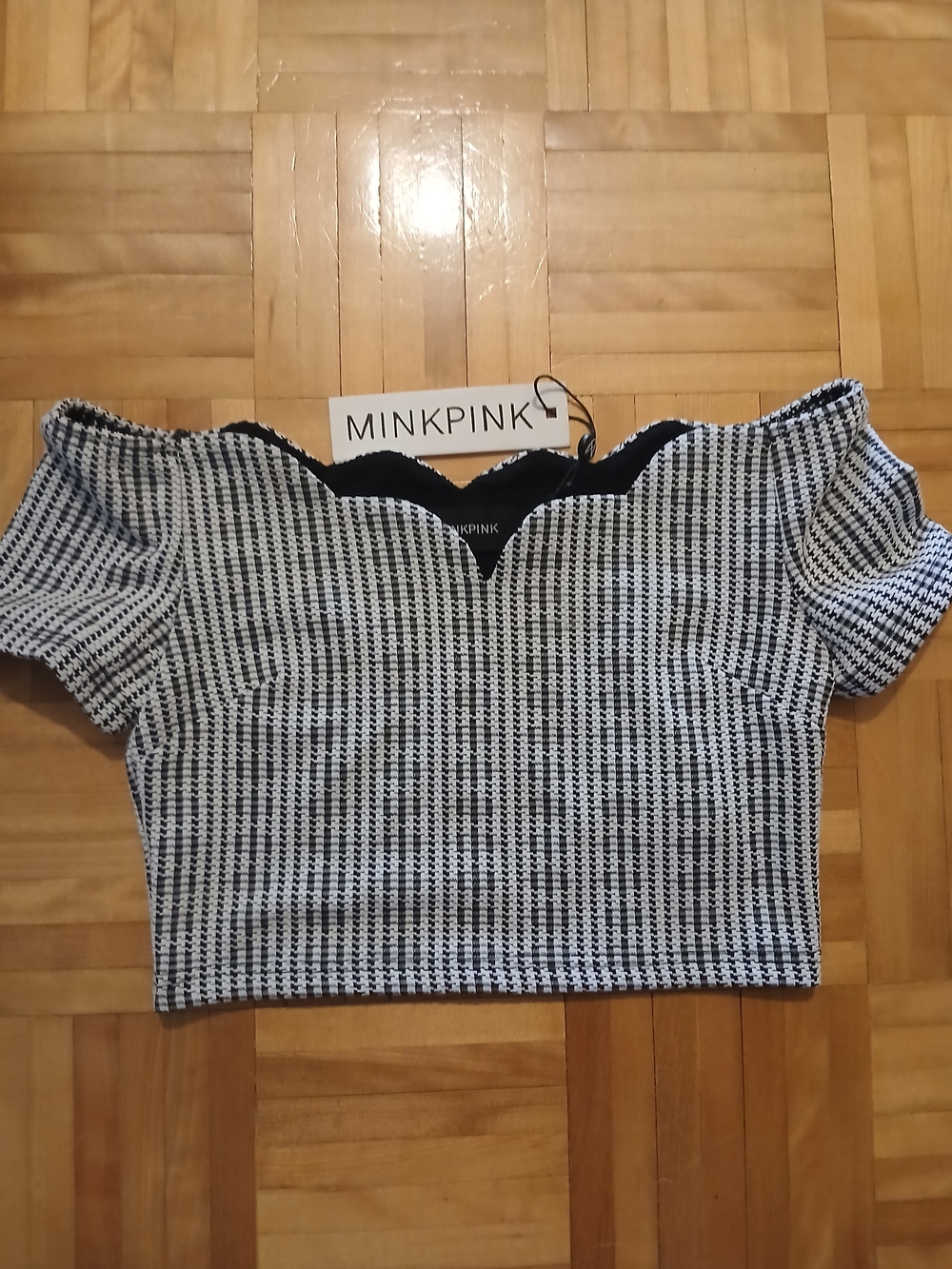 MINKPINK Black & White Scalloped Off-Shoulder Crop